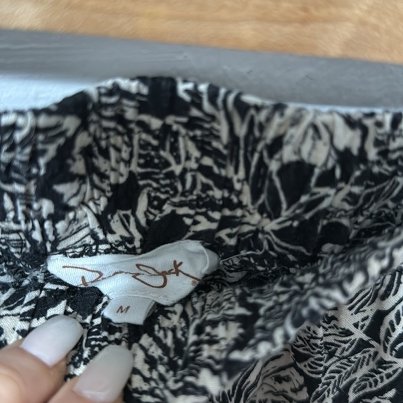 Pattern Gray Pants - Picture 4 of 5